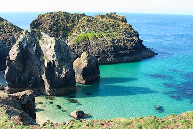 Kynance Cove | Top 5 Romantic Spots In Cornwall
