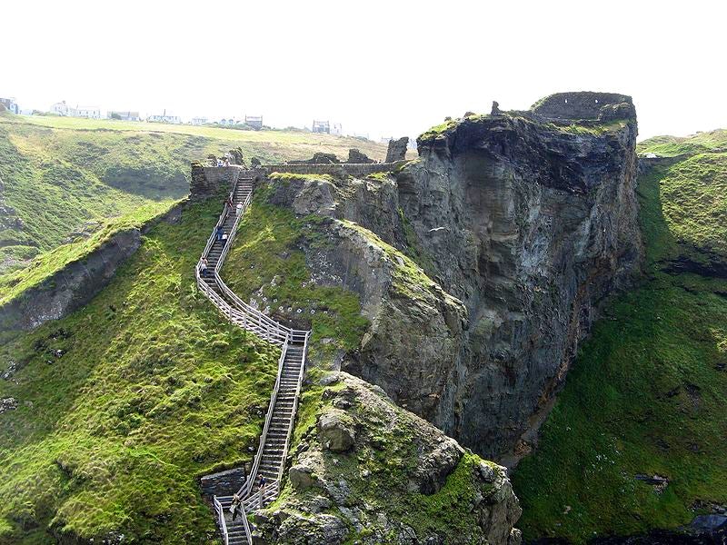 Tintagel Castle | John Fowler's 10 reasons Cornwall would make an interesting country