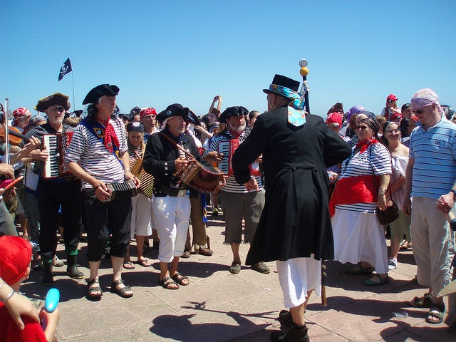 Pirates On The Prom | Last minute holidays Cornwall