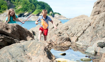 Explore Cornwall's Rock Pools | John Fowler Family Holidays